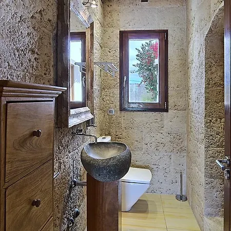 Cheis Ibiza Villa Santa Eularia des Riu