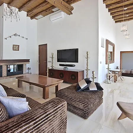 Cheis Ibiza * Santa Eularia des Riu