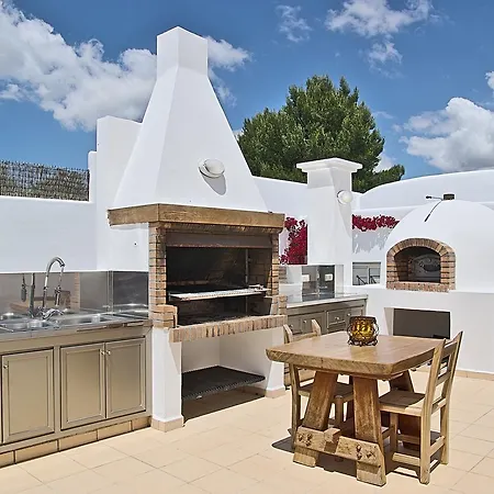 Villa Cheis Ibiza *